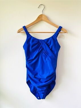 Lands' End Tummy Control Cross Back Supportive Royal Blue One-Piece Swimsuit 10